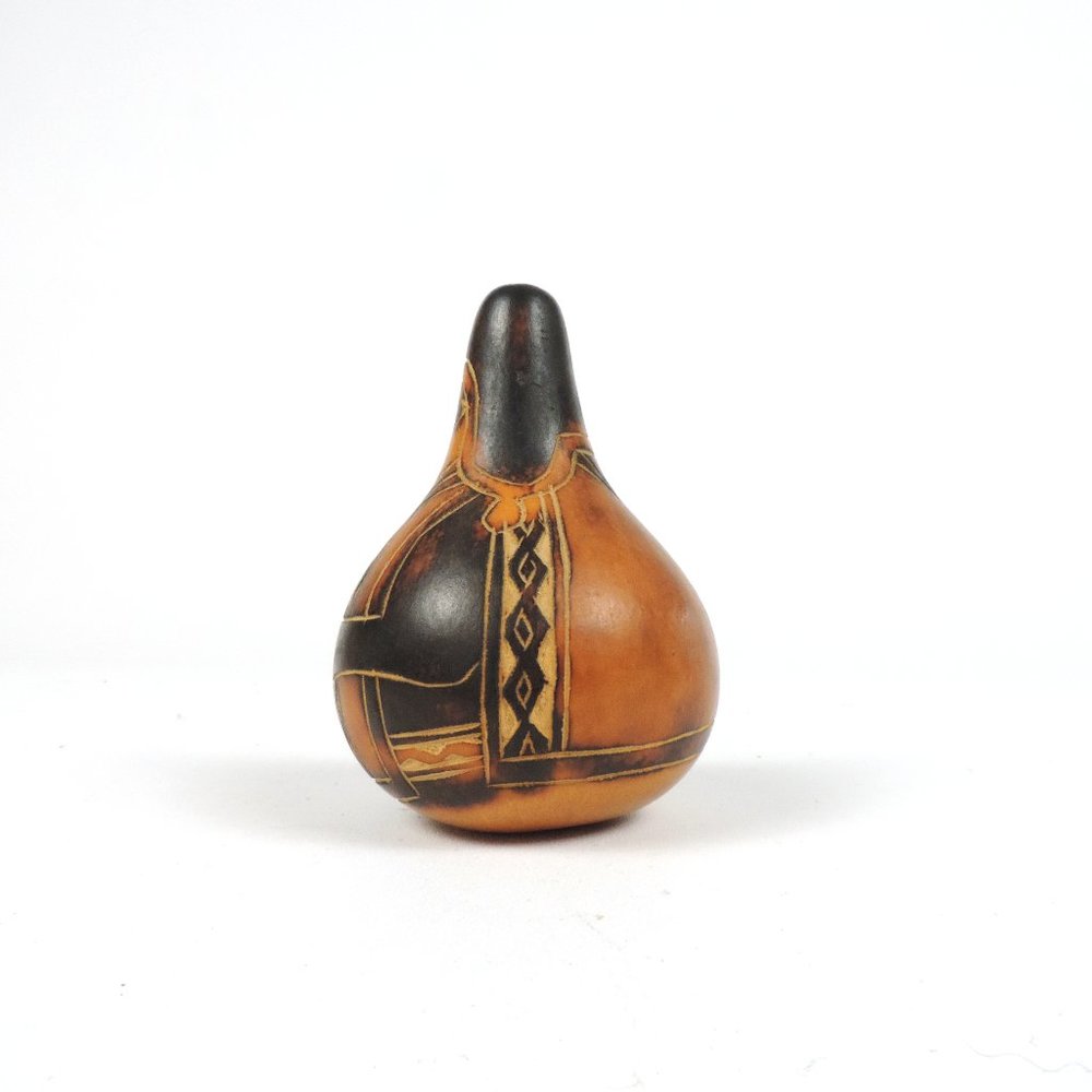 Hand-Carved Peruvian Gourd - Small - Picture 2 of 7